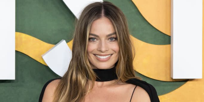 <span class="caption">Margot Robbie's darker hair is perfect for autumn</span><span class="photo-credit">Jeff Spicer - Getty Images</span>