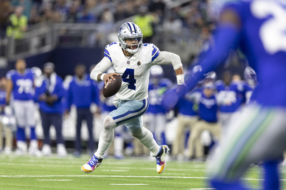 Cowboys quarterback Dak Prescott's ability to extend plays and throw outside the pocket makes him extremely dangerous. (Photo by Michael Owens/Getty Images)