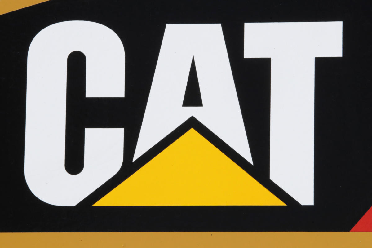 Урал ати. Caterpillar logo.