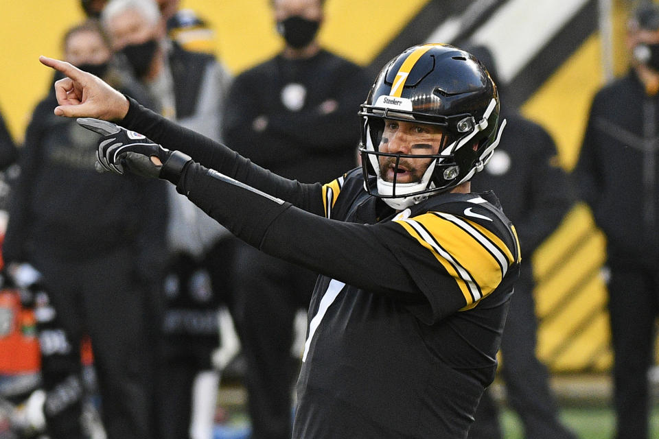 Pittsburgh Steelers quarterback Ben Roethlisberger (7) calls signals during the first half of an NFL football game against the Cincinnati Bengals in Pittsburgh, Sunday, Nov. 15, 2020. (AP Photo/Don Wright)