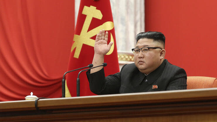Der nordkoreanische Führer Kim Jong Un provoziert einmal mehr die Weltgemeinschaft. Er will weitere Atomwaffen. Foto: dpa
