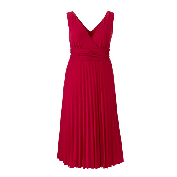 <b>Top 50 Christmas party dresses:</b> Red V-neck dress, £67 <a href="http://www.simplybe.co.uk/shop/pleat-dress/qg270/product/details/show.action?pdBoUid=6882#colour:RED,size:" rel="nofollow noopener" target="_blank" data-ylk="slk:Simply Be;elm:context_link;itc:0;sec:content-canvas" class="link ">Simply Be</a>