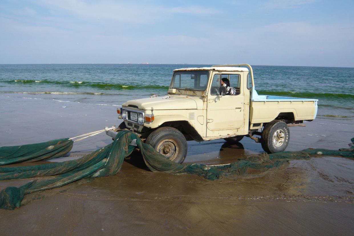 Land Cruiser 40 series decades later