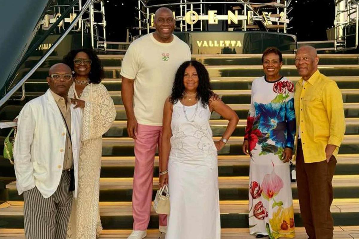 Magic Johnson spends the 4th of July with his wife Cookie and famous friends on an unforgettable yacht vacation in Spain
