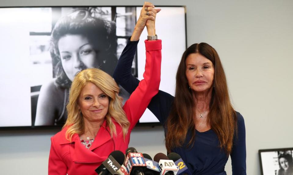 Lisa Bloom and Janice Dickinson announce a settlement in their defamation lawsuit against Bill Cosby in Woodland Hills, California, on 25 July.