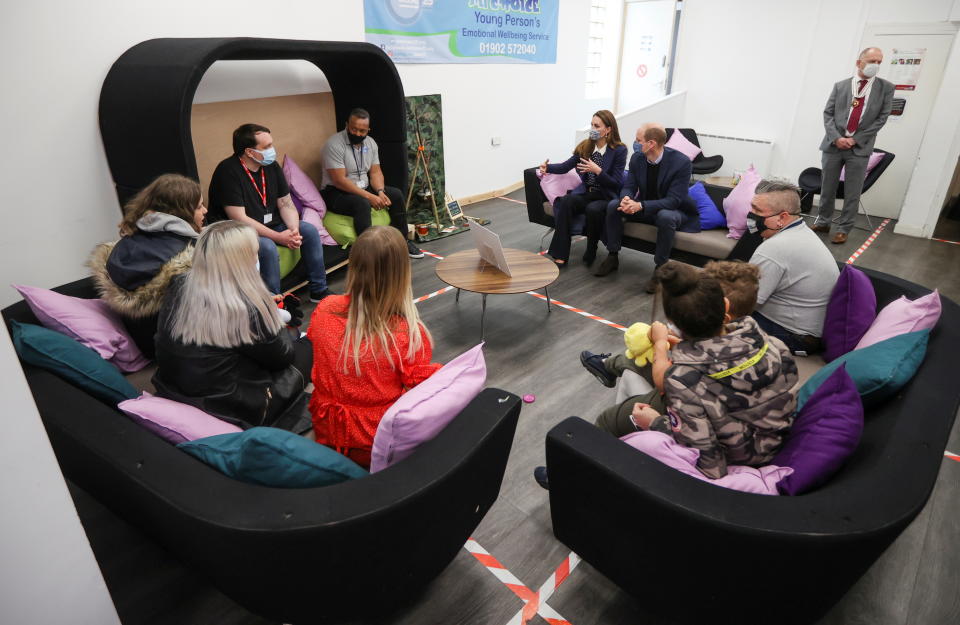 WOLVERHAMPTON, ENGLAND - MAY 13:  Catherine, Duchess of Cambridge and Prince William, Duke of Cambridge visit Base25 to mark mental health awareness week on May 13, 2021 in Wolverhampton, England. (Photo by Molly Darlington - WPA Pool/Getty Images)