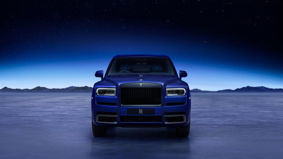 2024 rolls royce black badge cullinan blue shadow