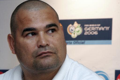 Jose Luis Chilavert, ex portero de la seleccion de Paraguay en Ciudad de Guatemala el 28 de Abril de 2006. (AFP/Archivos | Str)