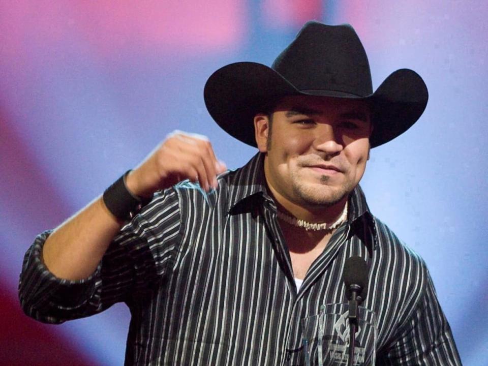 Shane Yellowbird of Alberta, who won the rising star prize at the Canadian Country Music Awards in 2007, died on Monday. (Troy Fleece/The Canadian Press - image credit)
