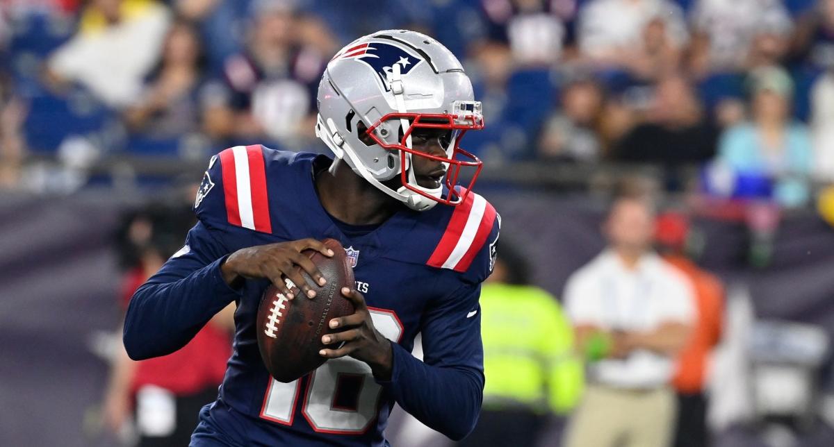 Patriots' Malik Cunningham flashes potential at quarterback in