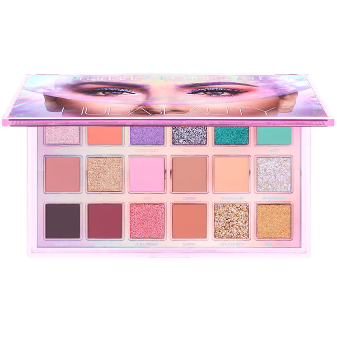 Huda beauty eye shadow palette