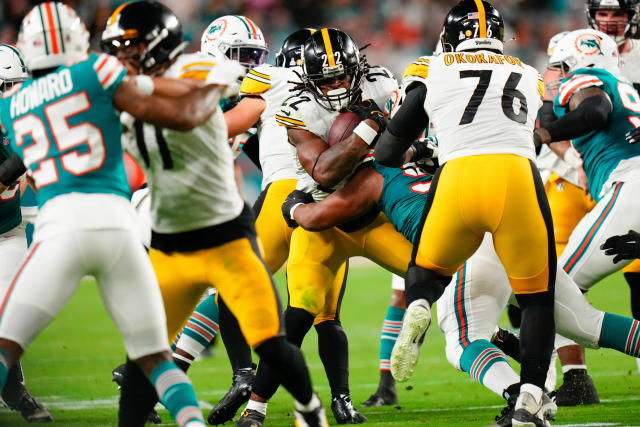 Steelers fall to Dolphins, 16-10