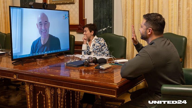 Mark Strong will focus his efforts on supporting Ukrainian schools. This was announced after the actor&apos;s online meeting with President Volodymyr Zelenskyy