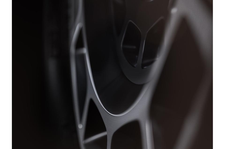 New Defender OCTA將成為Defender有史以來最強悍之作，搭載V8 Twin Turbo動力引擎。