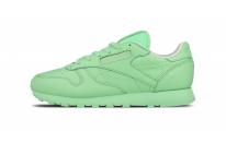 <p><a rel="nofollow noopener" href="http://super-shop.com/uk/i235618-reebok-shoes-cl-lthr-pastels-wmn-mint-green-white?gclid=CObN7bbjo9MCFRYTGwodOXYOBA" target="_blank" data-ylk="slk:Super-Shop, £73;elm:context_link;itc:0;sec:content-canvas" class="link "><i>Super-Shop, £73</i></a> </p>