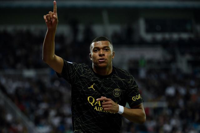 Kylian Mbappé 2018 World Cup Jersey up for Auction