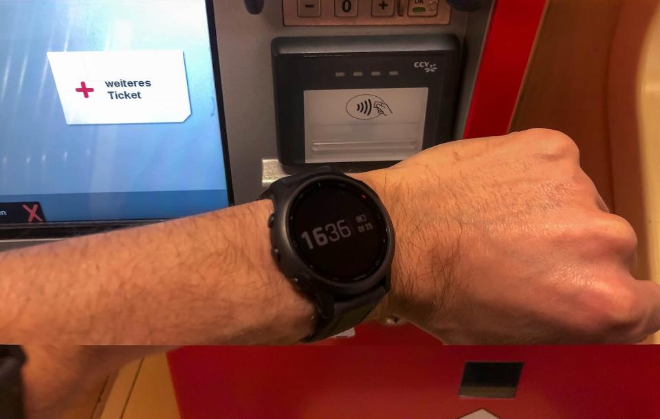 While some public transport systems allow users to pay with a smart watch, Singapore is going a step further to eliminate the need to pause at a scanner. <a href="https://www.flickr.com/photos/160866001@N07/49586372688/" rel="nofollow noopener" target="_blank" data-ylk="slk:Marco Verch/Flickr" class="link ">Marco Verch/Flickr</a>, <a href="http://creativecommons.org/licenses/by/4.0/" rel="nofollow noopener" target="_blank" data-ylk="slk:CC BY" class="link ">CC BY</a>