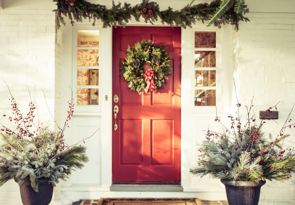 DIY Christmas Decorations for Your Front Door and Porch