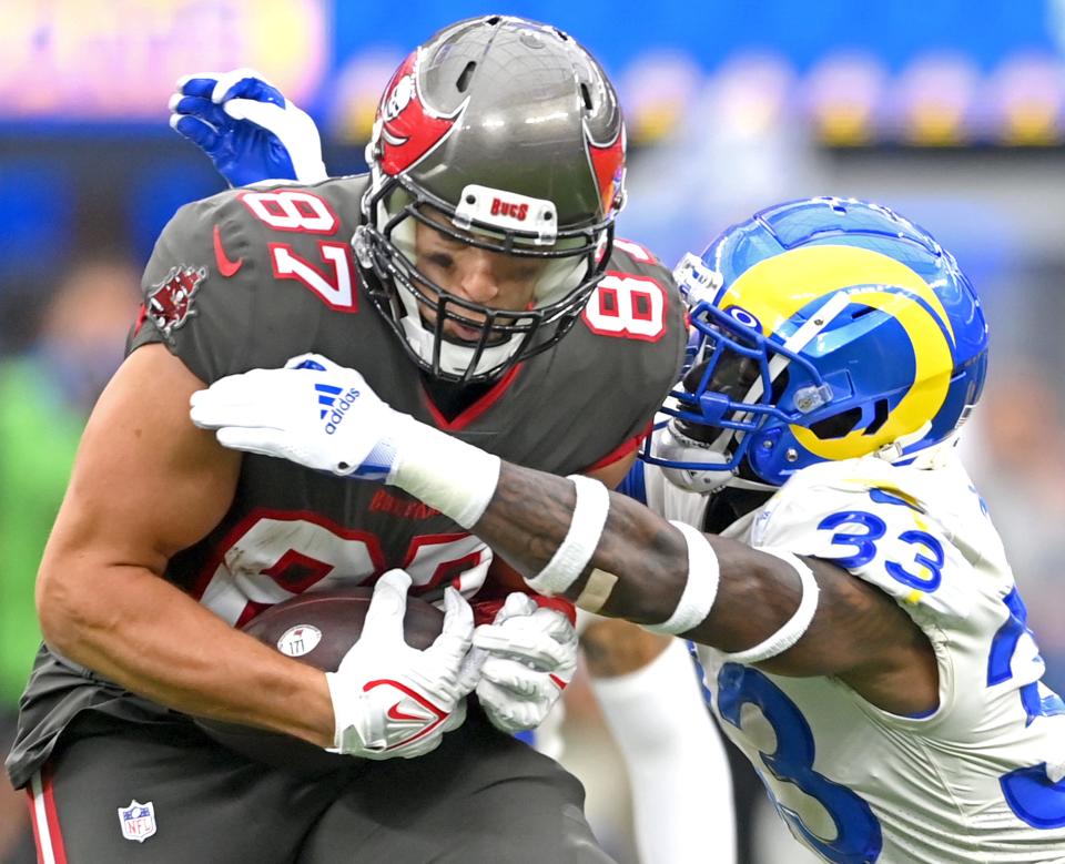 Will the Tampa Bay Buccaneers beat the Los Angeles Rams in their NFL playoff divisional-round game on Sunday?