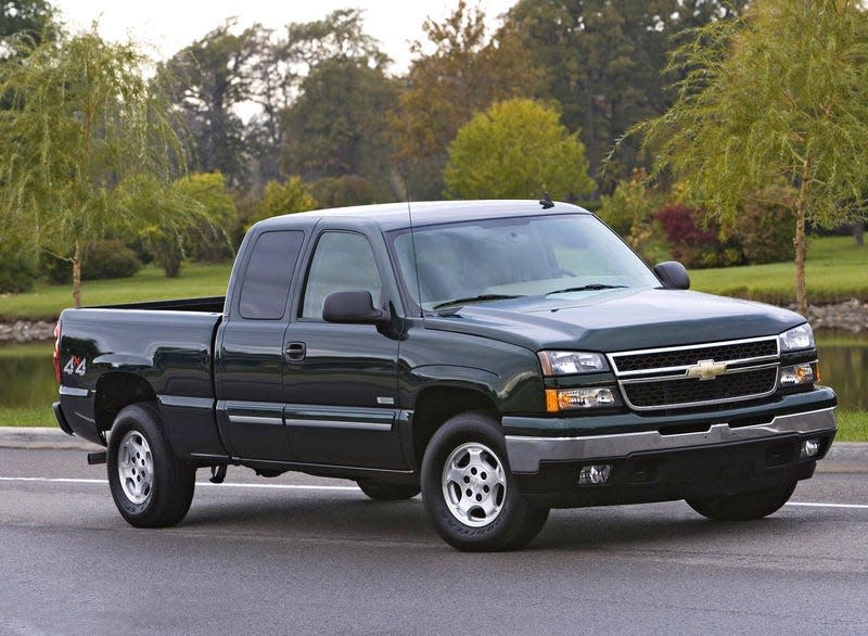 2004 Chevy Silverado Hybrid