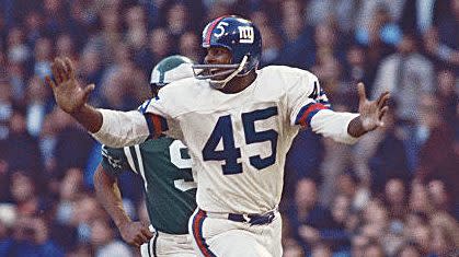 Homer Jones, former Pro Bowl wide receiver for New York Giants and inventor  of NFL touchdown spike, dies at 82 