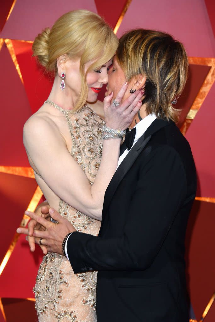 2) This couple practically invented red-carpet PDA.