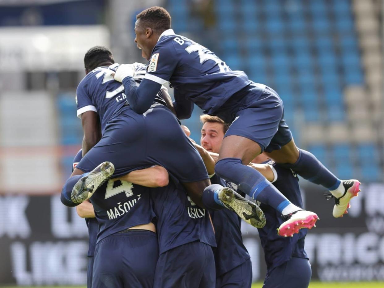 Bochum und Fürth nach Zweitliga-Fotofinish im Oberhaus - Kiel verspielt direkten Aufstieg