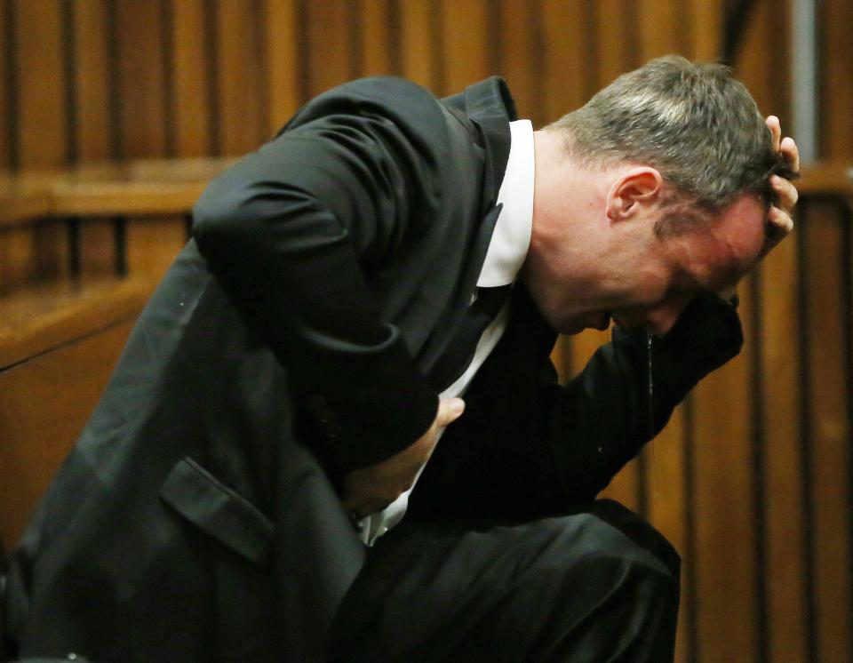 Pistorius reacting to pathology evidence at his 2014 trial.