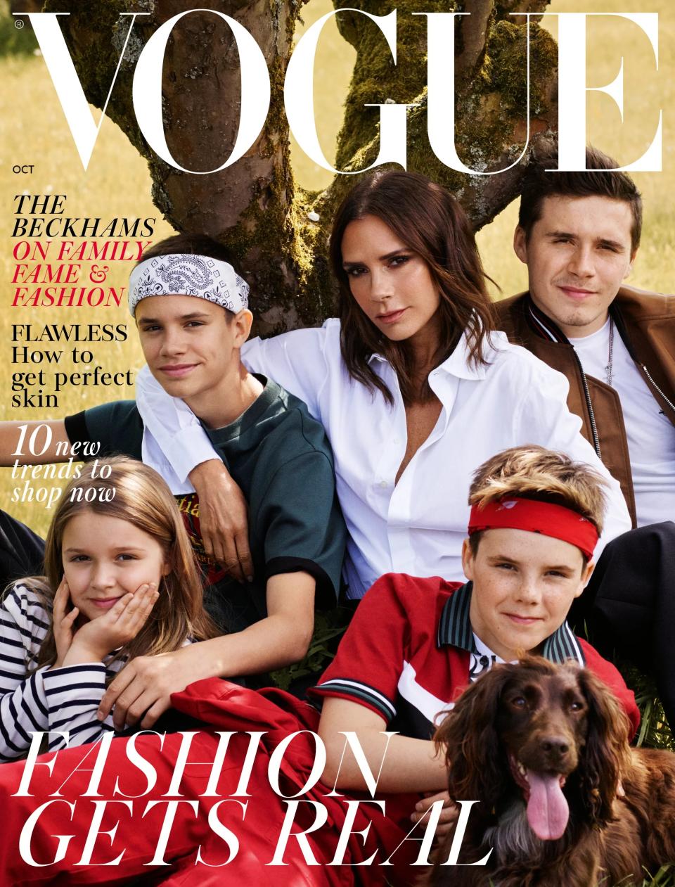 Antes de aparecer en L'Uomo Vogue, el hijo de la diseñadora posó para la edición británica de Vogue. Protagonizó la portada de octubre de 2018 junto a su madre y sus hermanos. (Foto: <a href="https://www.vogue.co.uk/article/beckham-family-october-cover-british-vogue-2018" rel="nofollow noopener" target="_blank" data-ylk="slk:British Vogue;elm:context_link;itc:0;sec:content-canvas" class="link ">British Vogue</a>)