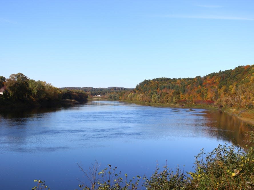 connecticut river