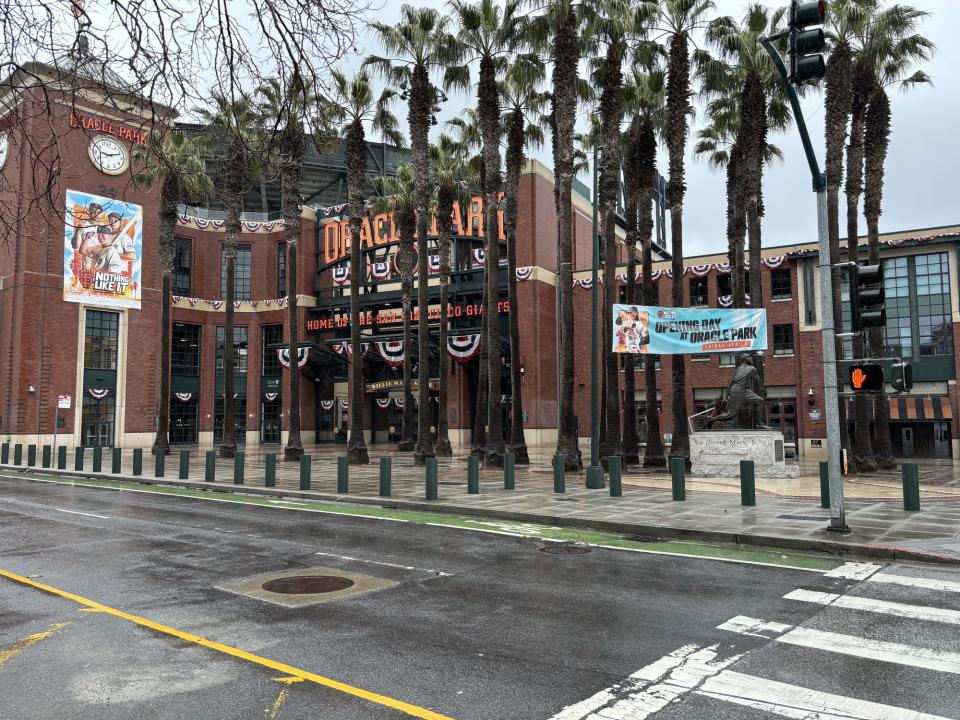 oracle park photos in s24 vs iphone 15 camera faceoff