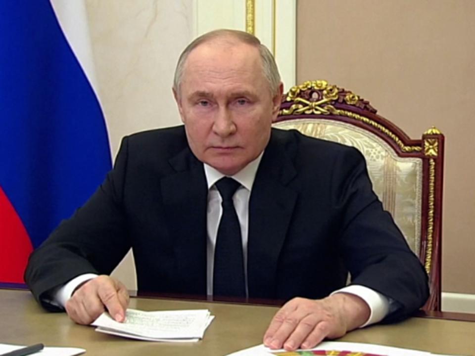 俄羅斯總統蒲亭說，莫斯科攻擊是由「激進伊斯蘭主義者」犯下，但他也指責烏克蘭。