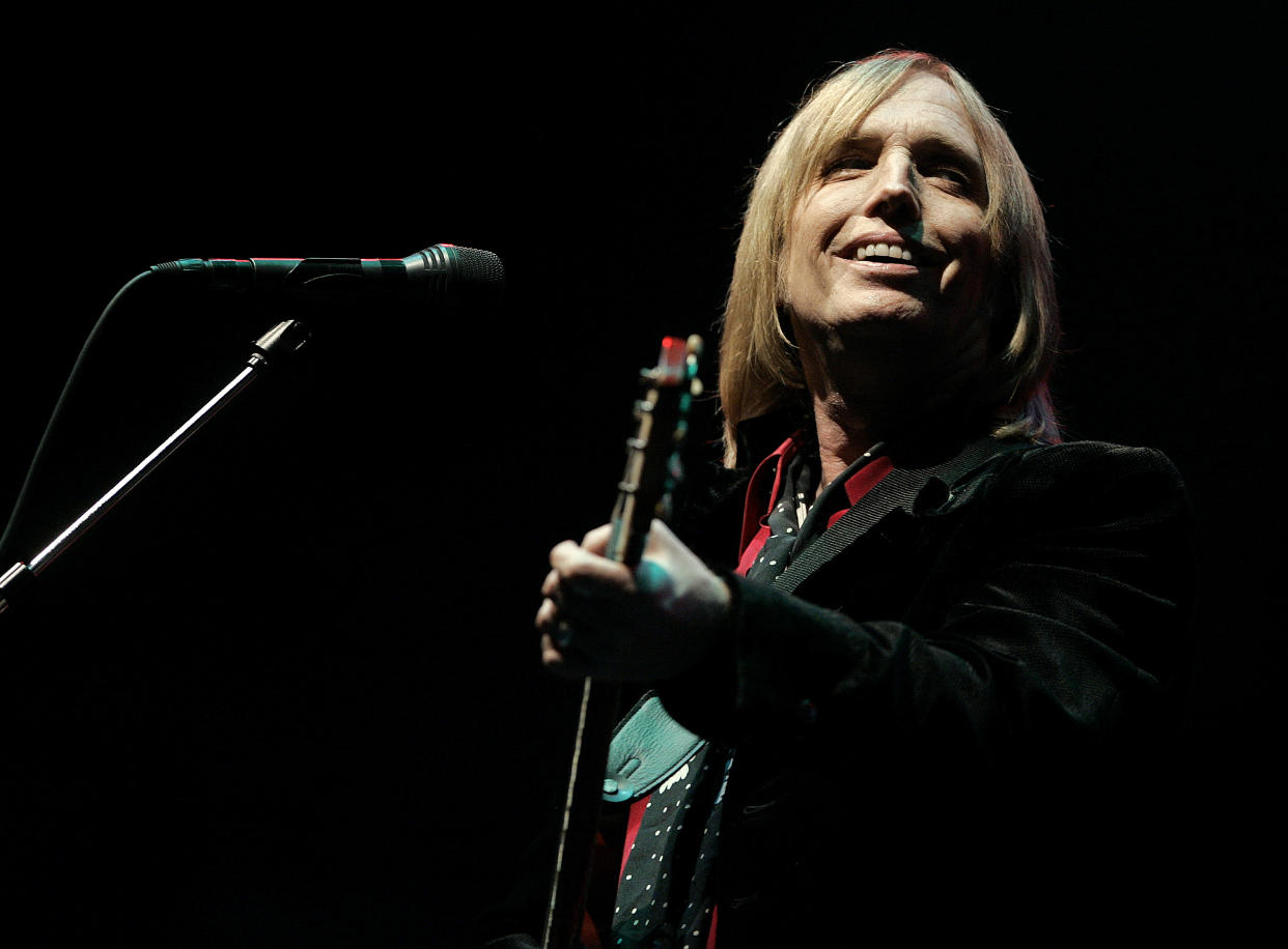 Tom Petty performs at the Bonnaroo Music & Arts Festival on June 1, 2006. (Photo: AP/Mark Humphrey)