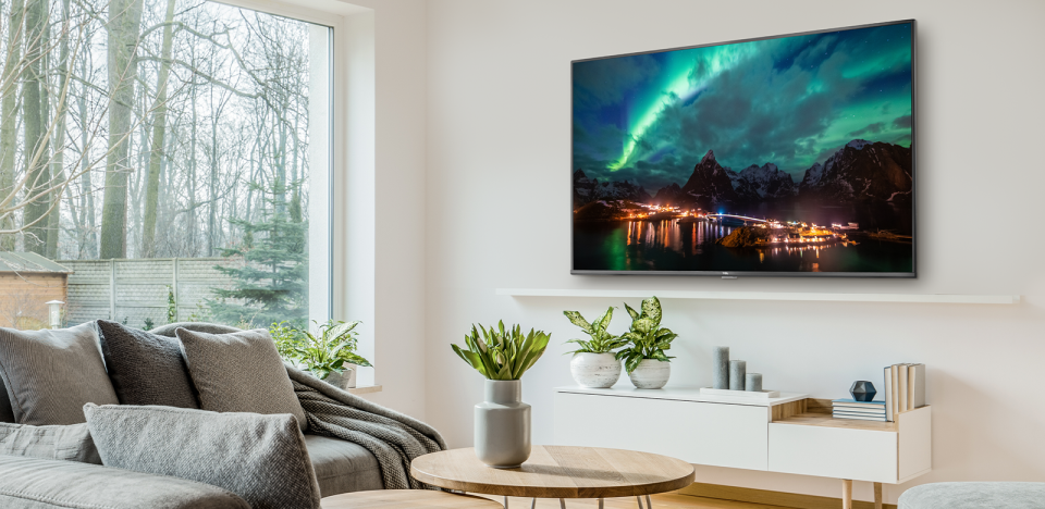 Amazon's early Black Friday sale includes big savings on this top-rated smart TV. Image via TCL