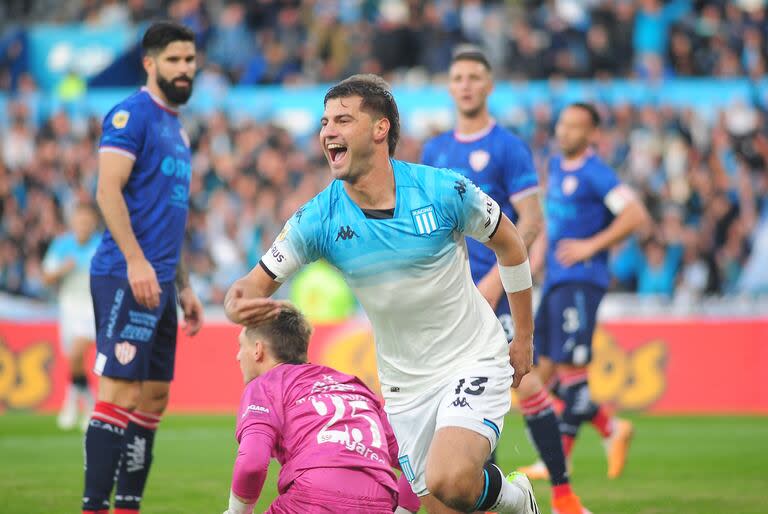 -El festejo de Sosa tras el 1-0 de Racing ante Unión de Santa Fe