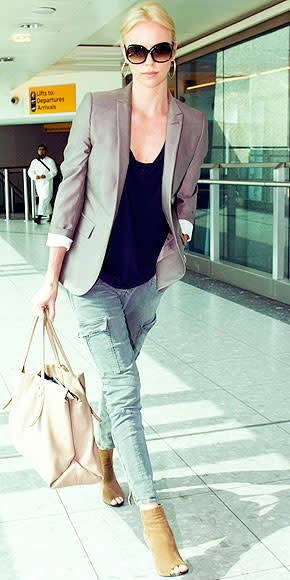 Charlize Theron is the epitome of casual cool, rocking her spring blazer with cargo pants