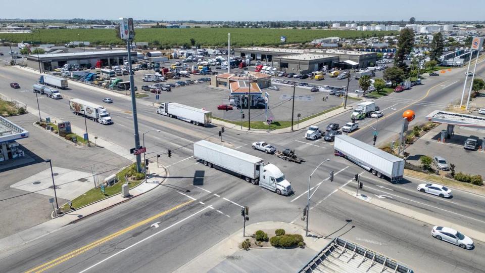 Trucks roll through the intersection of Chestnut and Central avenues south of Fresno on Wednesday, May 8, 2024. The intersection has been deemed the most dangerous by Fresno Bee readers.