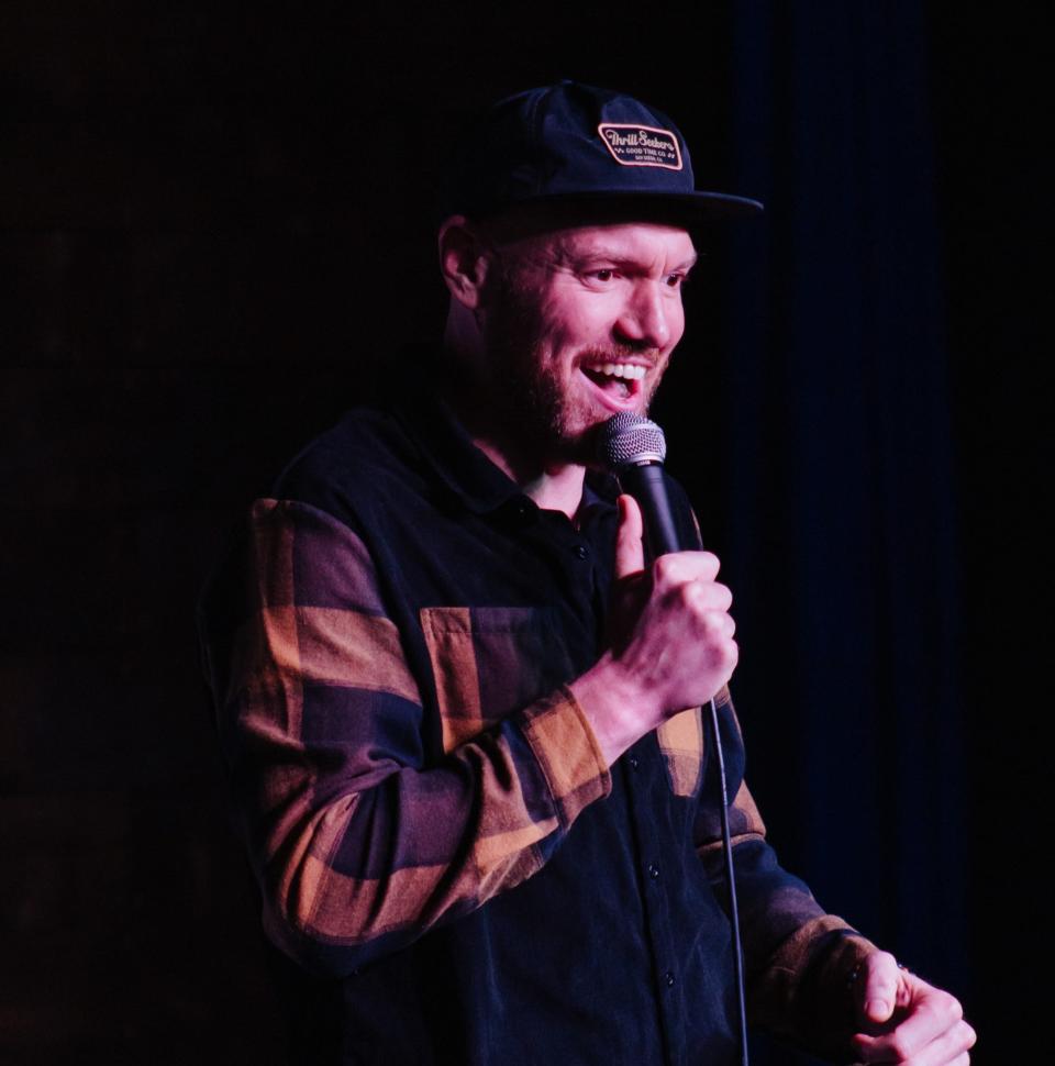 Kickapoo and Drury graduate Kenny DeForest died Dec. 13 after an e-bike accident in New York City. The stand-up comic was an organ donor and has already helped five people.