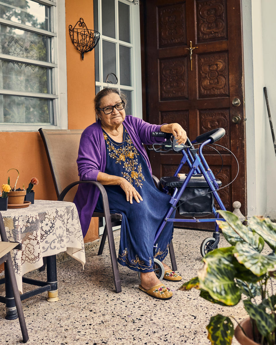 Yolanda Guzmán, who lives in the Caníaco neighborhood of Utuado, almost from a low blood sugar episode. Crews had cleared the road no farther than her house, allowing an ambulance to pick her up as she lost consciousness.