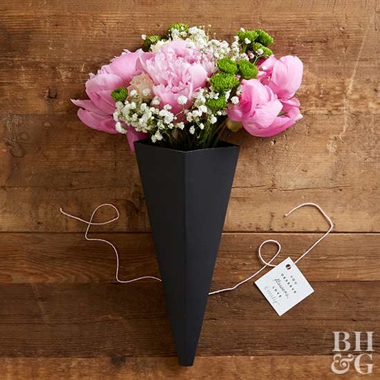 How to Expertly Wrap a Bouquet of Flowers from the Grocery Store