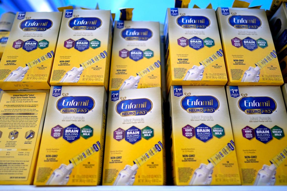Looking for baby formula during shortage? Here are some tips from health care experts