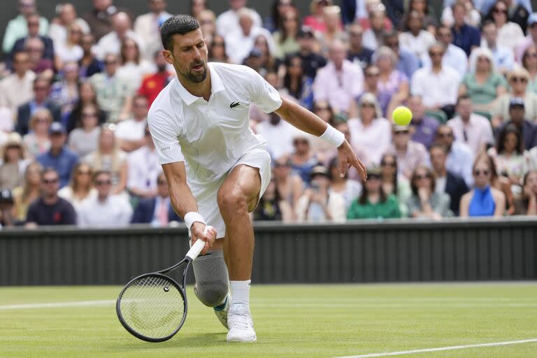 Novak Djokovic quiere llevar la final hasta el quinto set