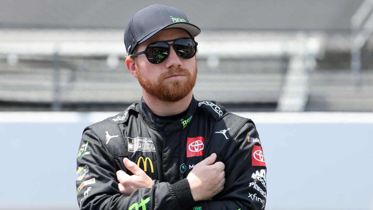 Tyler Reddick claims NASCAR Cup Series pole at Indianapolis Motor Speedway