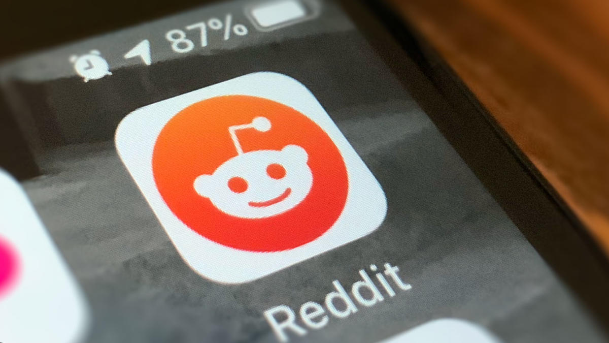 Reddit is raising up to $700M in Series F funding