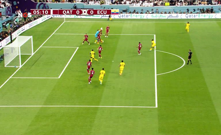 El gol que le anularon a Ecuador frente a Qatar a los 5 minutos del partido inaugural