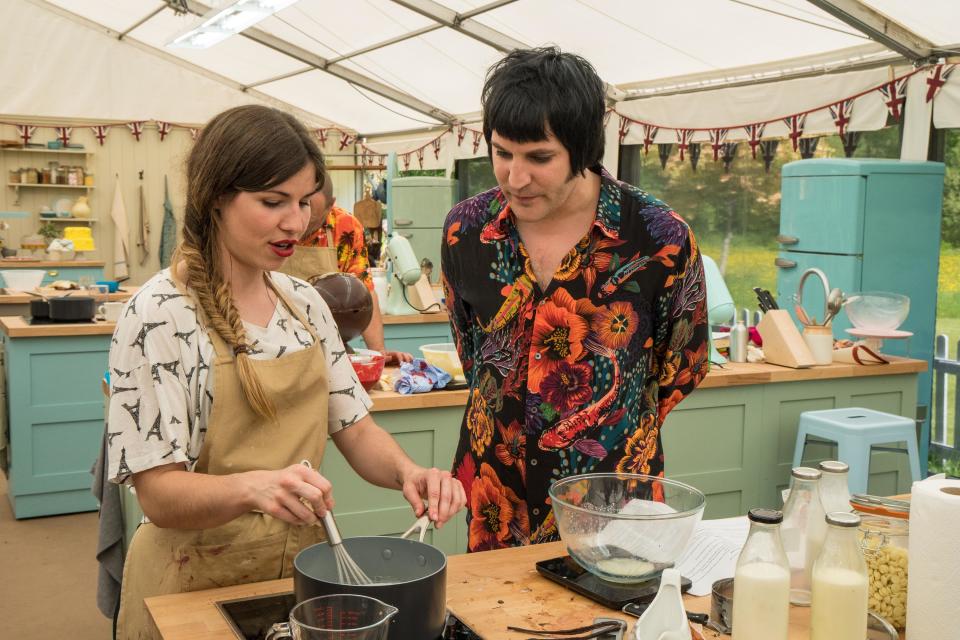 Great British Bake Off: Noel eyes Manon's whisk