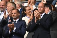 <p>Prince William, Duke of Cambridge, applauds the players ahead of the UEFA Women's Euro 2022 final football match between England and Germany at the Wembley stadium.</p>