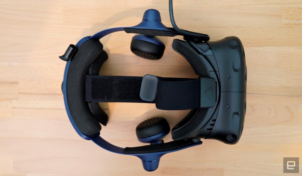 <p>HTC Vive Pro 2</p>
