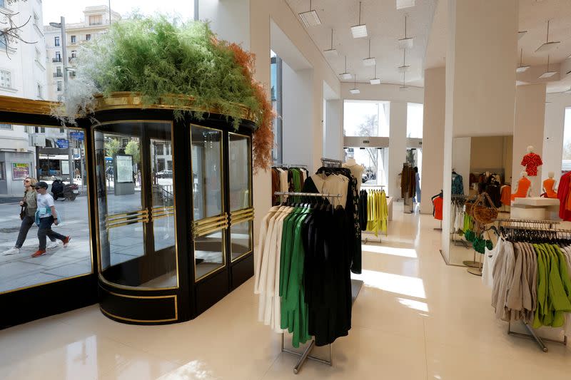FILE PHOTO: Zara to open one of its largest shops in the world in Madrid
