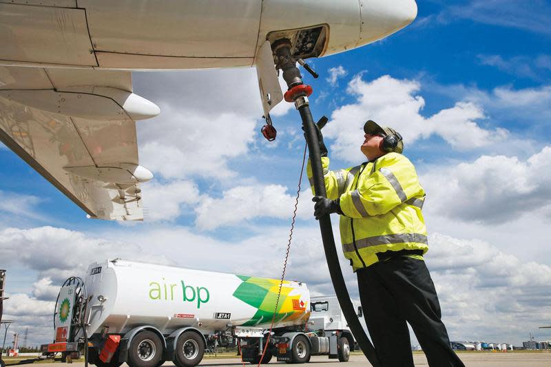 精煉成氫化植物燃料油（HVO）的生質柴油，也是航空業因應2050年零碳飛行導入的永續燃料（SAF）來源之一。（圖片來源：BP）